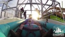 Un toboggan aquatique qui donne le vertige