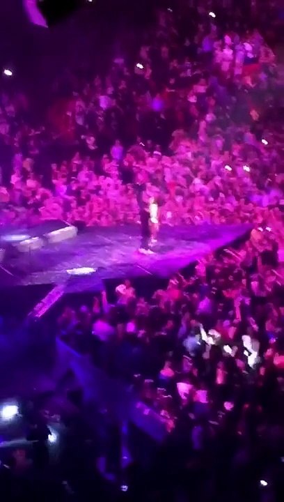 Justin Bieber _ Ariana Grande Performance Honeymoon Tour 2015 _   ''The Move Makers Band''