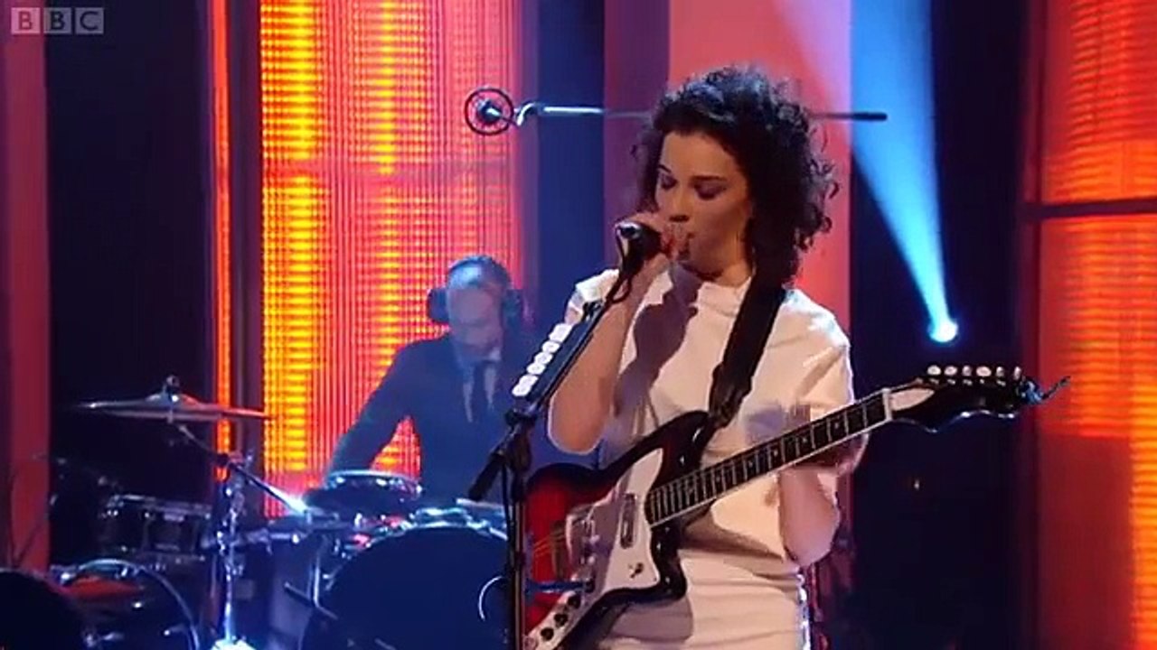 St Vincent - Cruel on Jools Holland - 1st May 2012