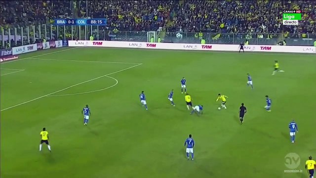 James Rodríguez Fantastic shot - Brazil vs Colombia 17.06.2015