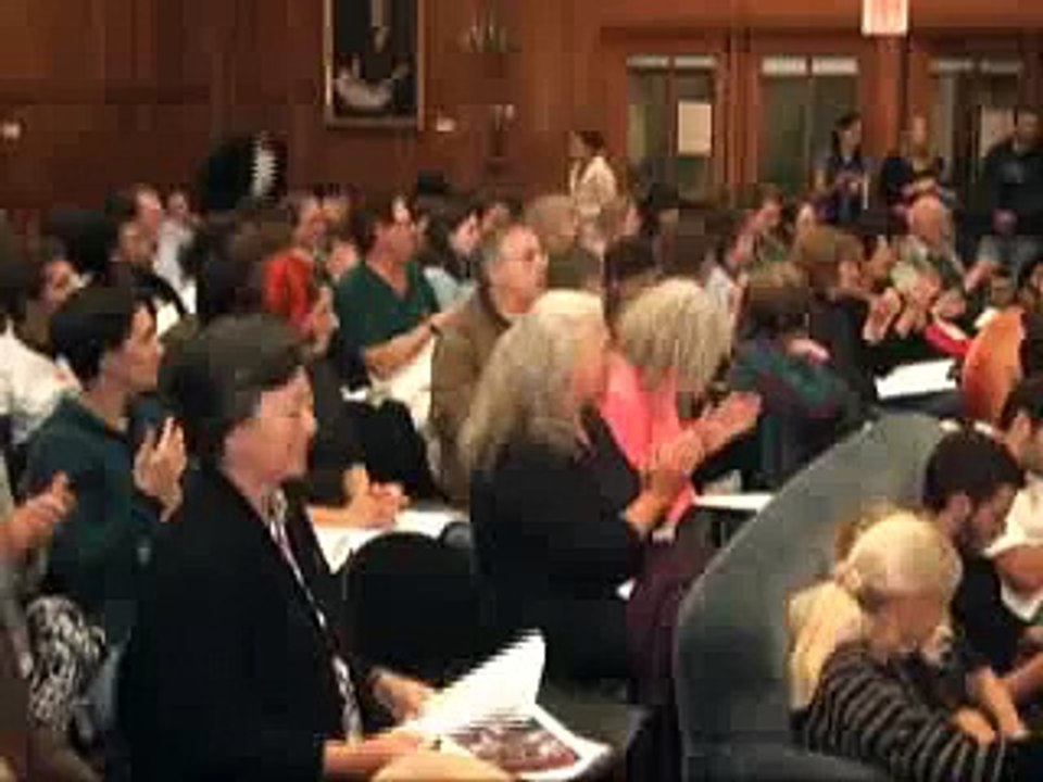 Mahmoud Darwish -- "State of Siege" | محمود درويش -- حالة حصار