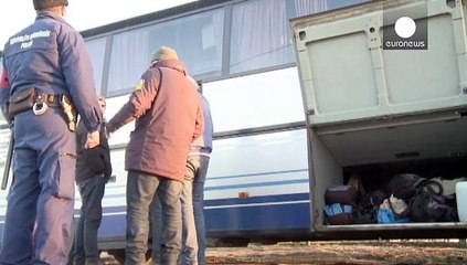 Hungarian fence is 'barrier to asylum seekers' says UNHCR