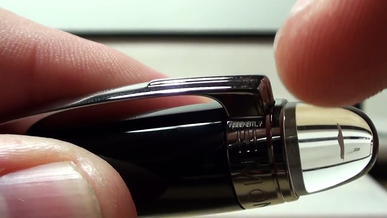 Montblanc Starwalker Fineliner/Rollerball Pen 105656 - Review