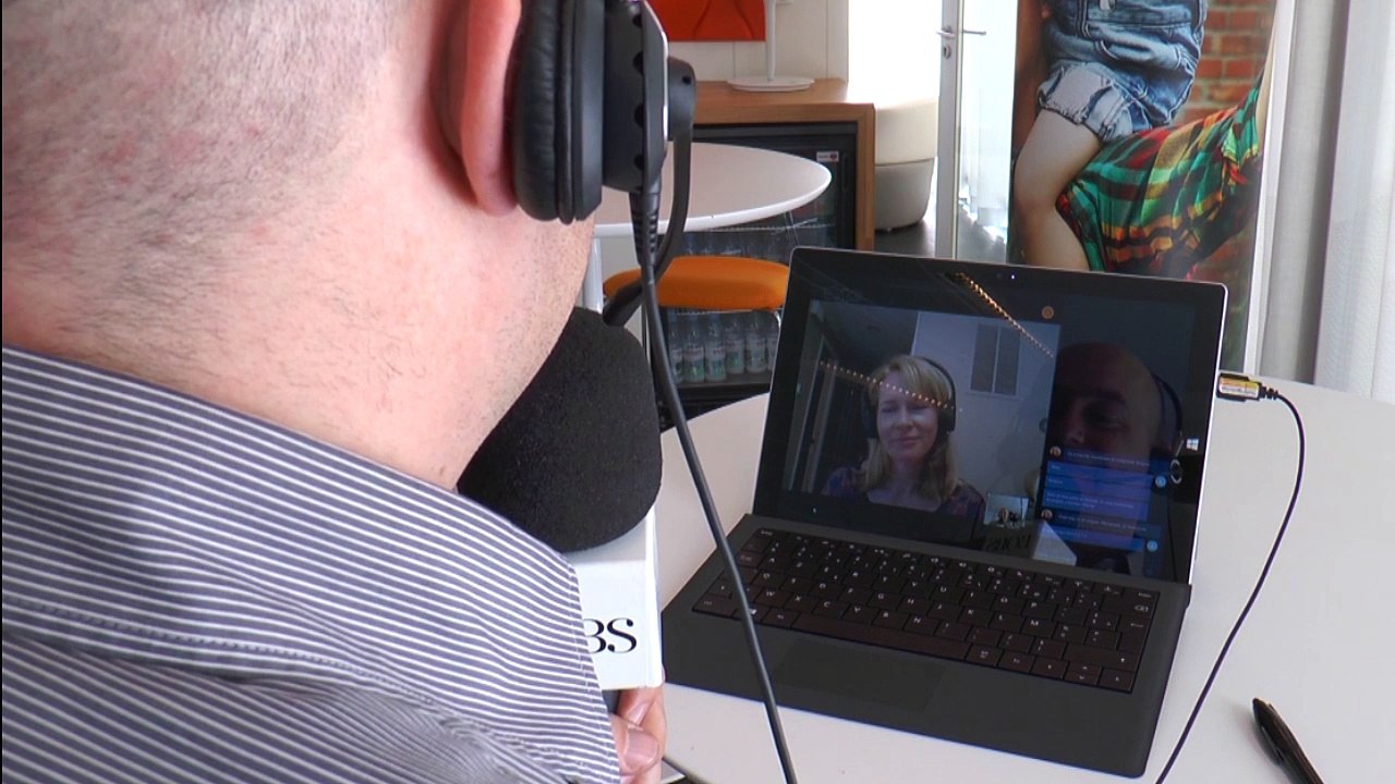 Skype lance la traduction en direct : elle parle en anglais, vous l'entendez en français