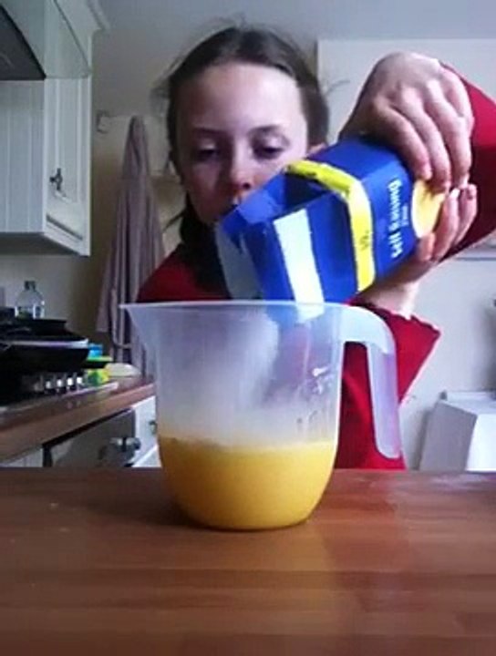 How to bake a cake!