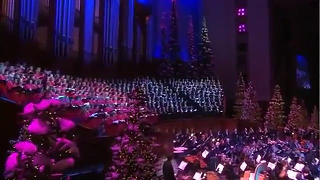 White Christmas - Performed by Mormon Tabernacle Choir and The Temple Square Orchestra.