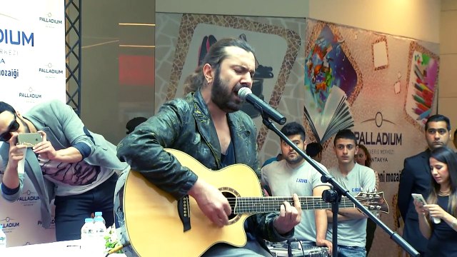 HALİL SEZAİ PALLADİUM KONSER