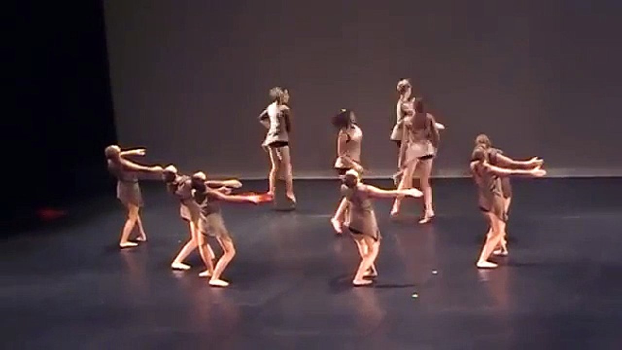 Athénaïs - 03 06 11 - Concours national danse contemporaine groupe CND Amiens 2011