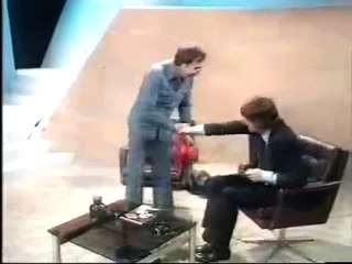 Peter Sellers - Parkinson Interview: very funny!