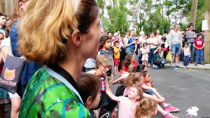 L'atelier Chanson Fanfare de la Belle Étoile à la fête de l'Académie Fratellini