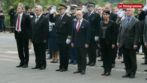 Saint-Brieuc. Cazeneuve et Vallaud-Belkacem à la cérémonie de l'Appel du 18-Juin