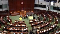Hong Kong'da siyasi reform paketine onay çıkmadı