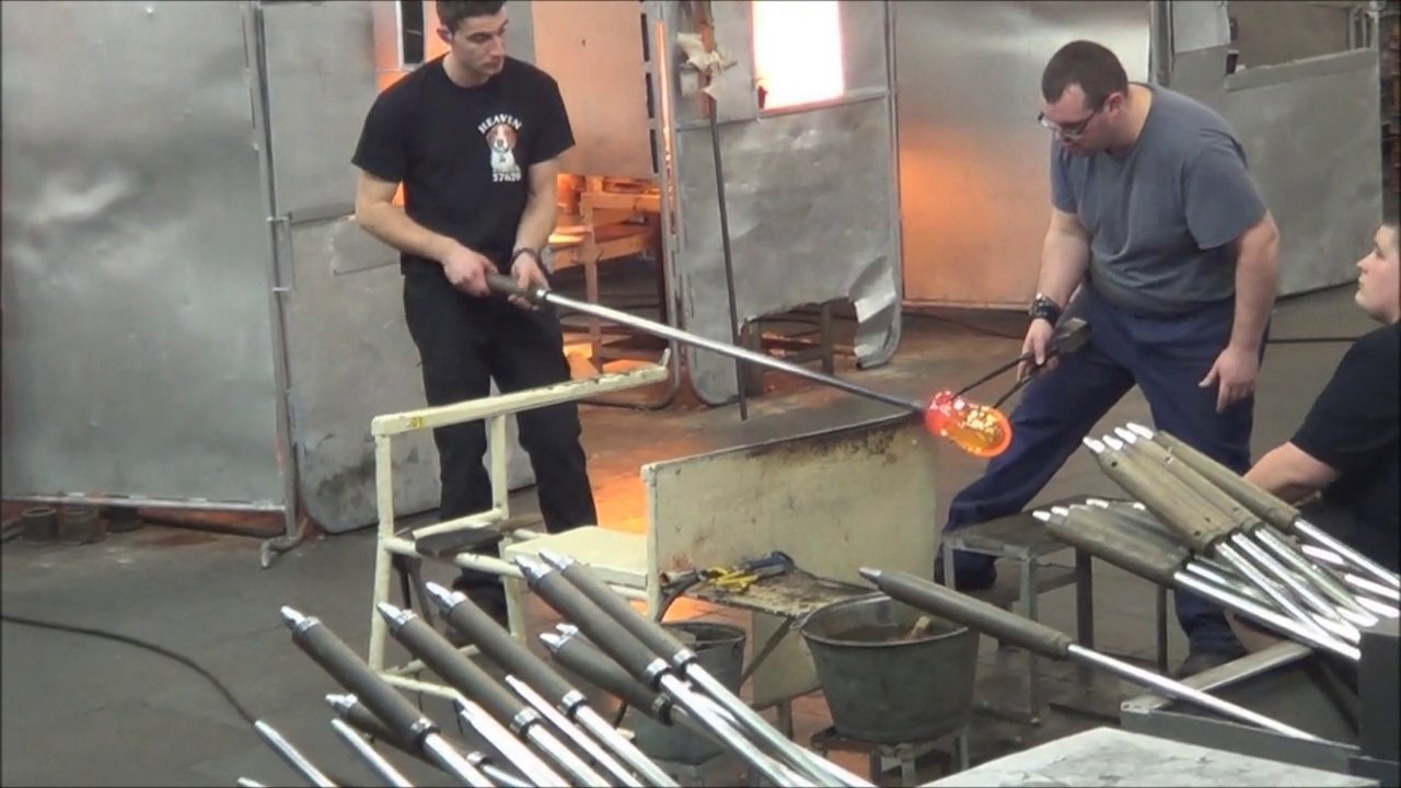 Cristallerie de St Louis les Bitche Travail du verre à chaud