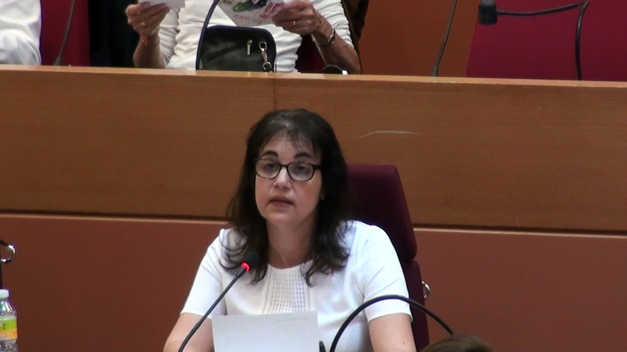 Compte administratif 2014: investissement sur les compétences prioritaires et maîtrise budgétaire