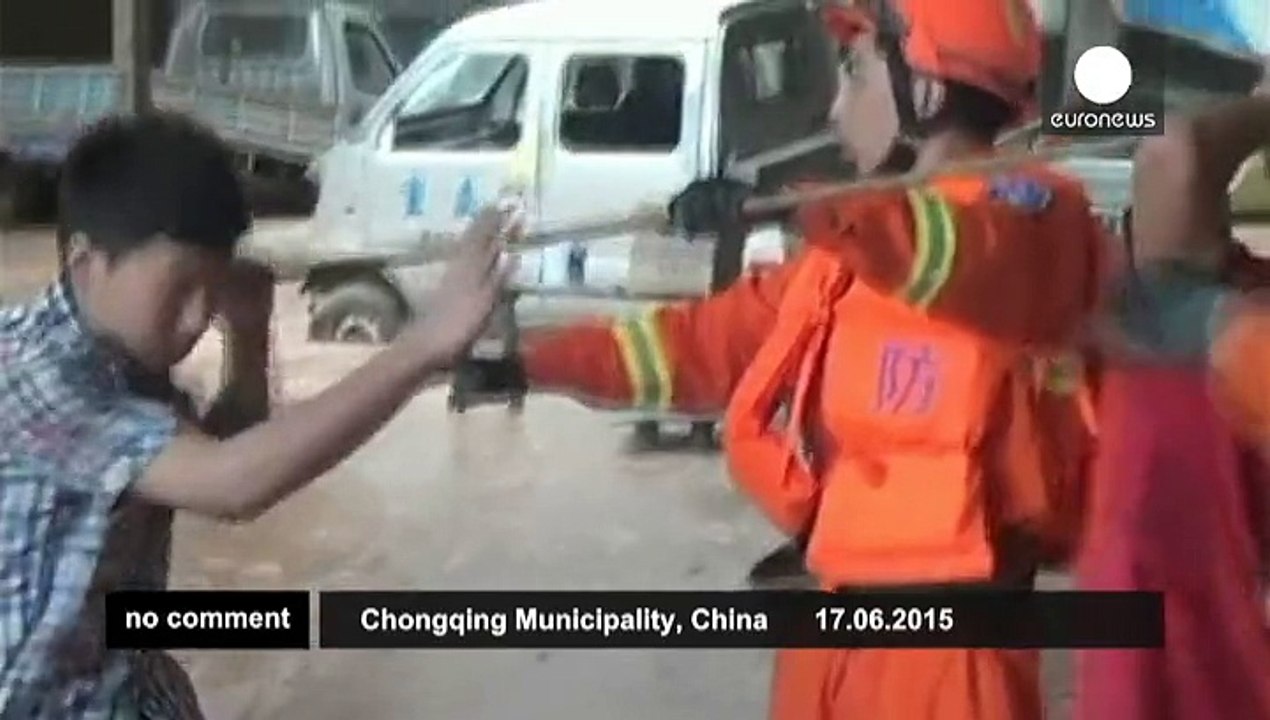 Flash floods pelt China