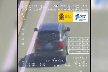 Detenido un hombre que circulaba a 227 km/h