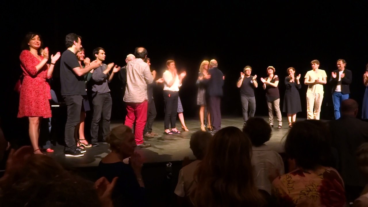 Standing Ovation au Théâtre de l'Ouest Parisien