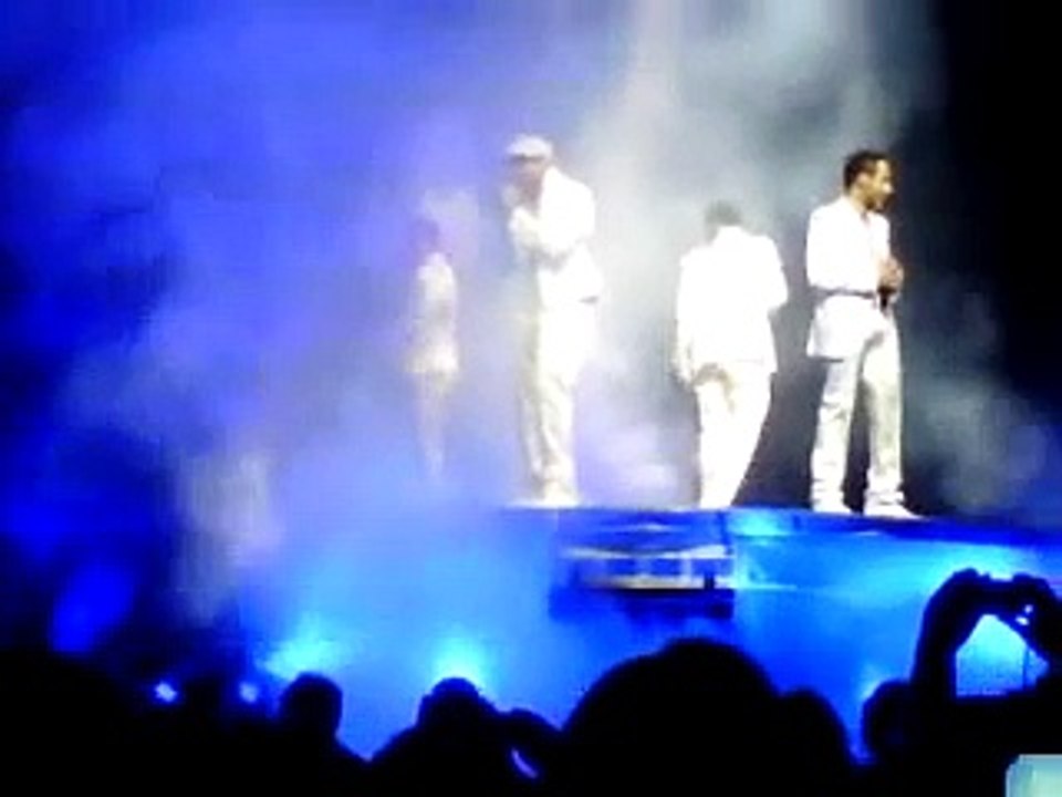 Backstreet Boys-Show Me The Meaning Of Being Lonely/10,000 Promises ~ Palace of Auburn Hills 6/16/11