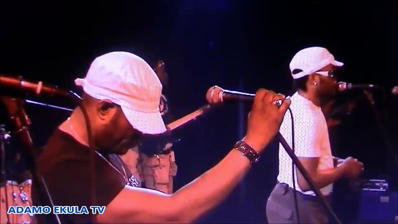 ADAMO EKULA CHANTE MUZI DE YA NTESA DALIENST (SOIRÉE VIP) À NANTES