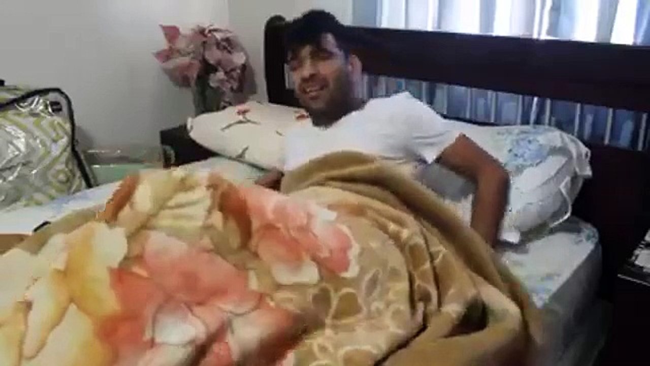 ZaidAliT at it again. Waking up stuff at sehri. Hilarious
