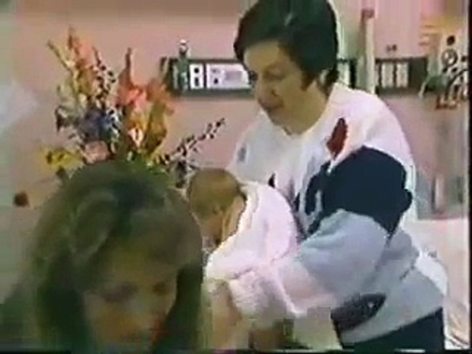 美女喂奶
