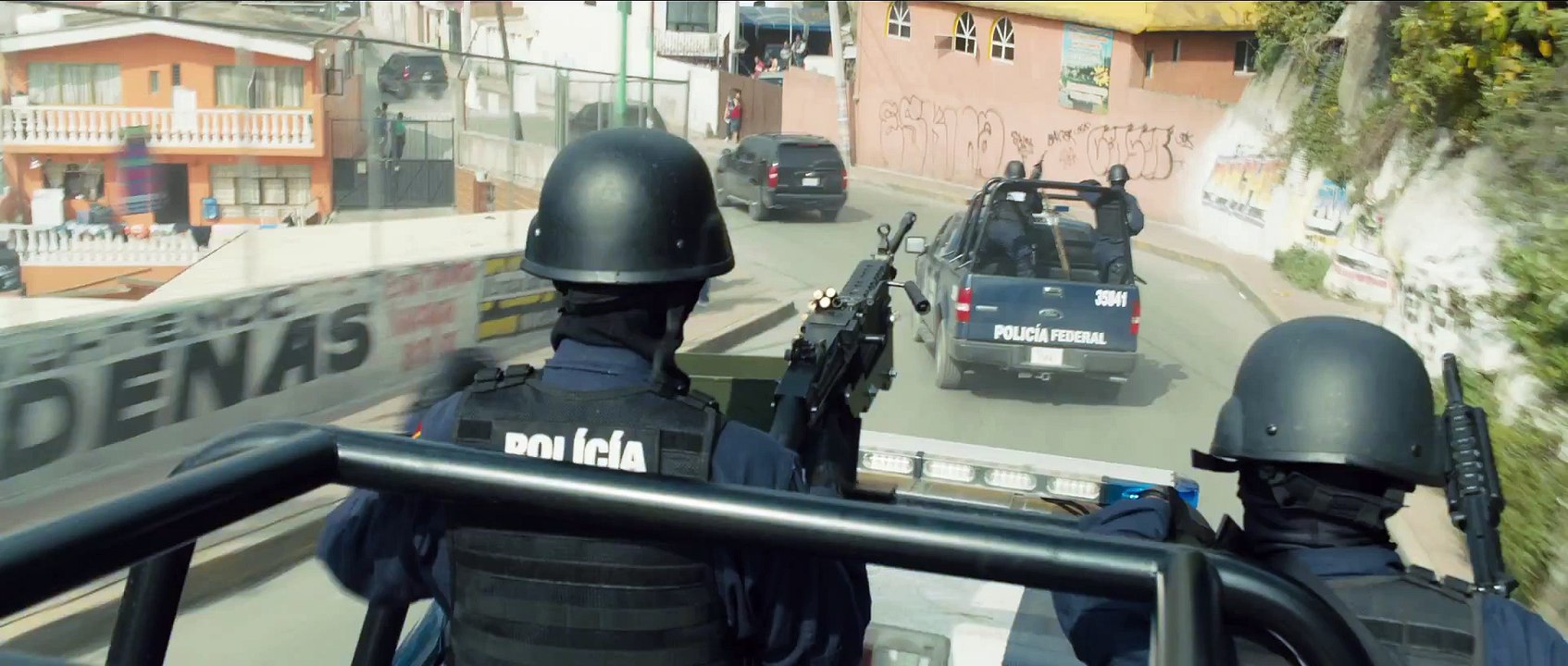 Sicario Official Trailer #1 (2015) - Emily Blunt, Benicio Del Toro Movie HD - YouTube