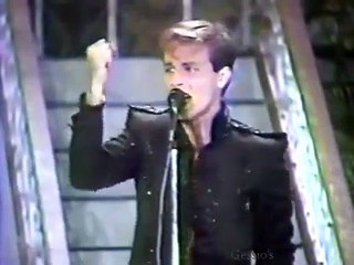 Oscar Athié - TENGO QUE EMPEZAR A AMARME UN POCO MÁS (OTI 1984)