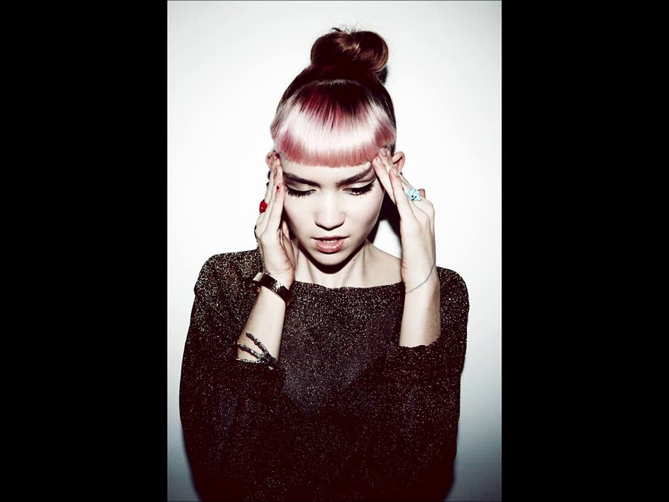 Grimes - Christmas Song feat. Jay Worthy (iTunes Bonus Track)