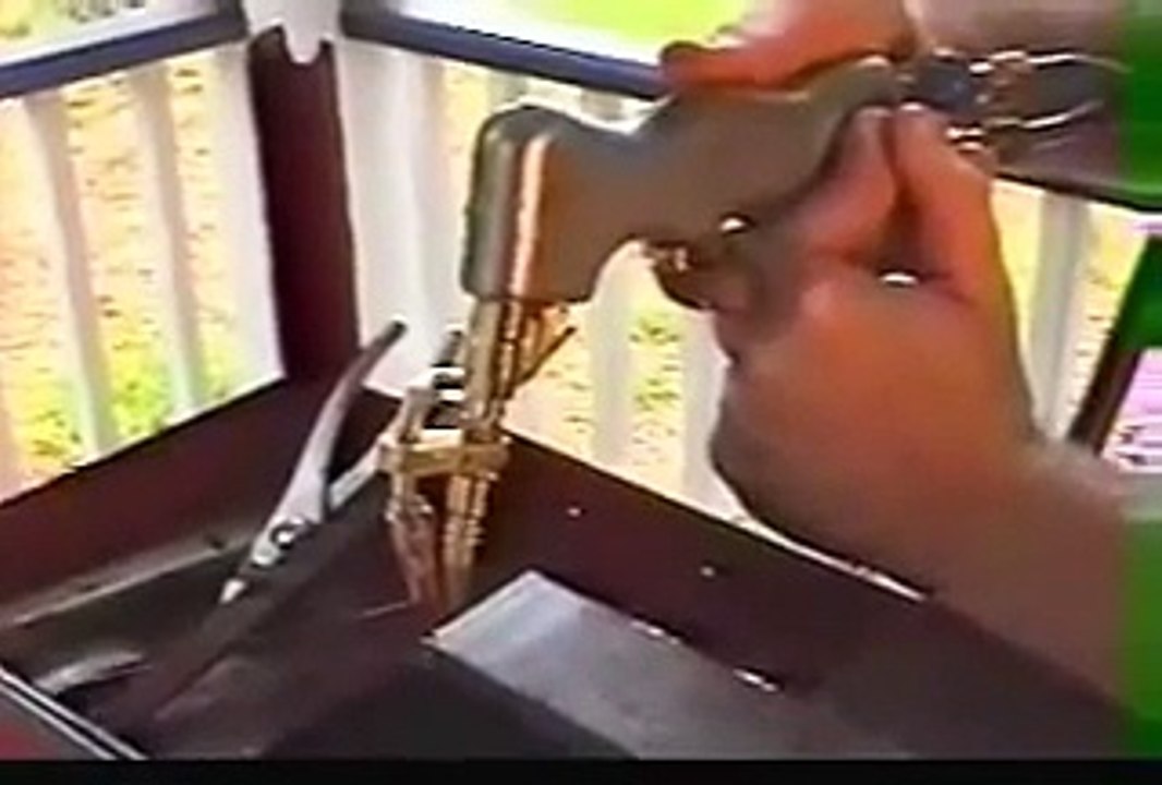 Cutting Steel with the Henrob 2000 Welding and Cutting Torch