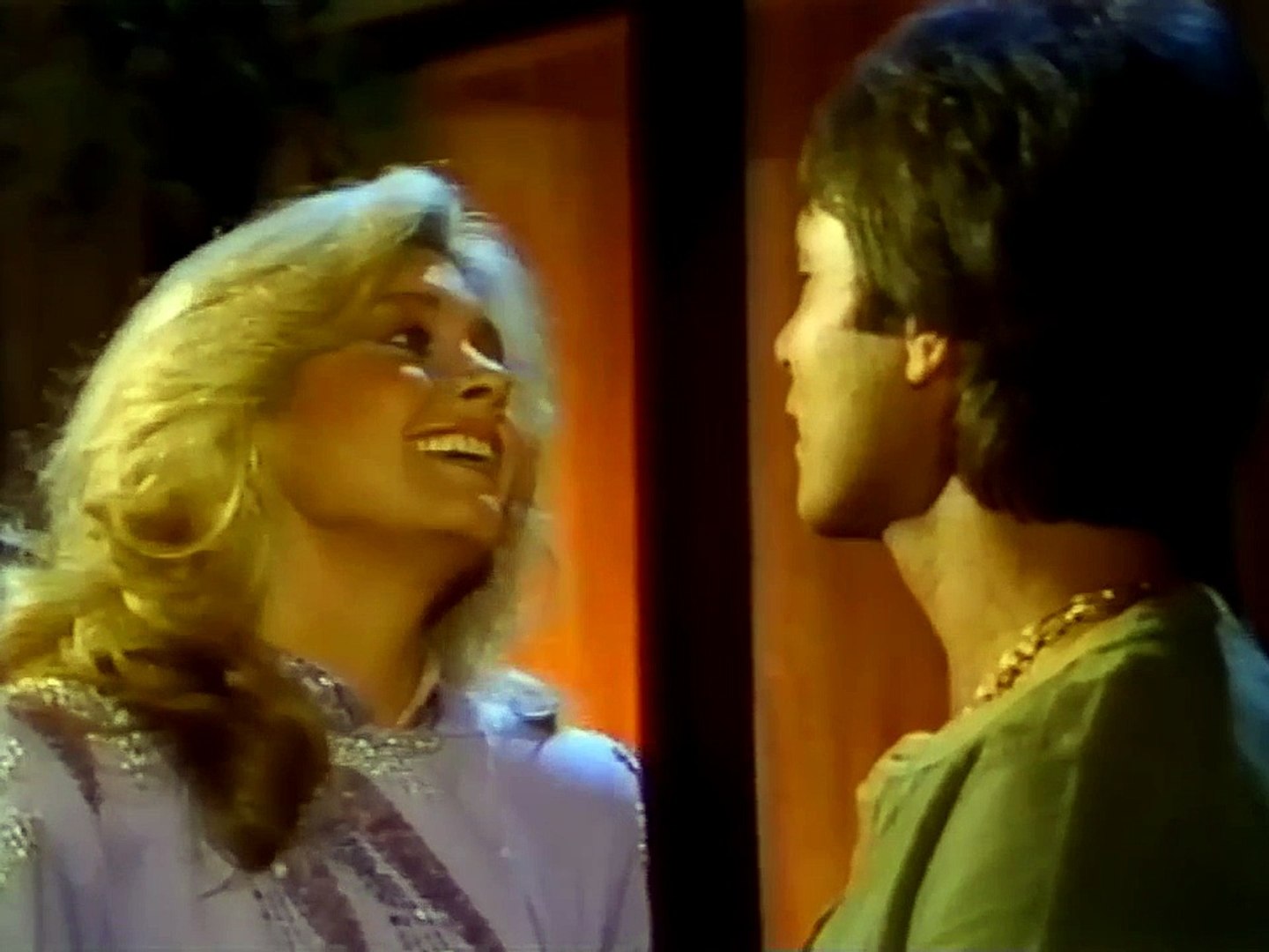 ⁣Olivia Newton-John & Cliff Richard - Suddenly `1980 hd