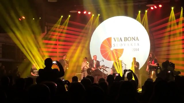 Slovak President in Rock Band - Andrej Kiska (Via Bona Slovakia 2014) (Business Leaders Band)