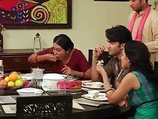 Krishna Kar Raha Hai torture Suhani Ki family Ko - Suhani Si Ek Ladki - 18 June 2015