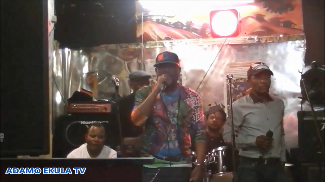 SUIVEZ 2 VERSIONS DE MENACE DE DIVORCE (ADAMO EKULA ET DJEFFARD) CONCERT ET DISQUE