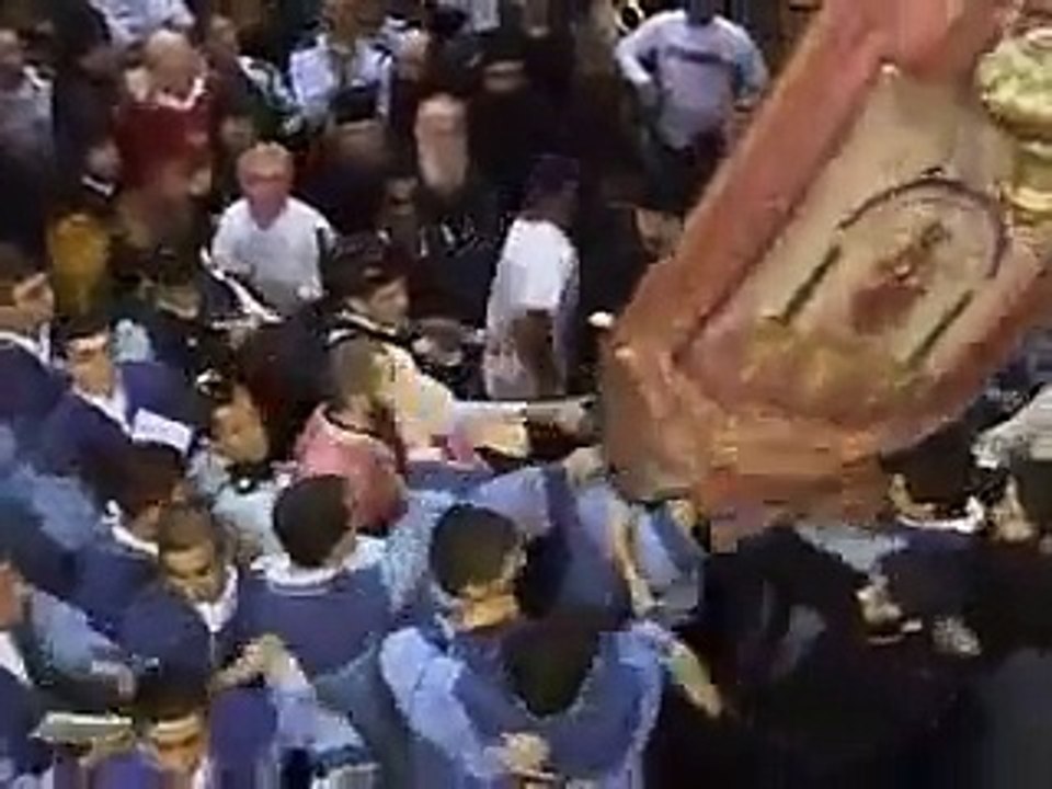 Rissa tra preti - botte nel Santo Sepolcro di Gerusalemme