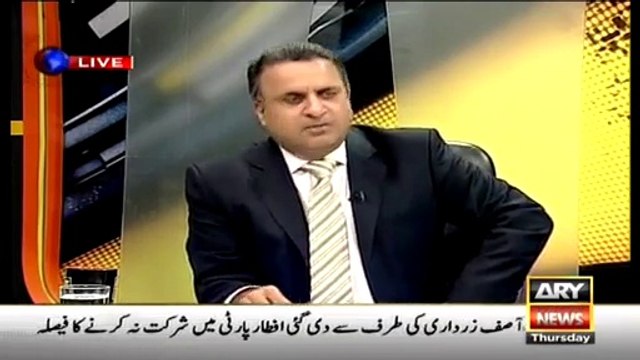 Rauf Klasra Blast NAB Chairman Qamar Zaman Chaudhry In Live Show
