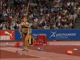 Isinbayeva, récord en salto con pértiga con una marca de 5.06