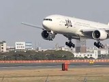 伊丹空港 JAL B777-200 着陸 超スロー再生