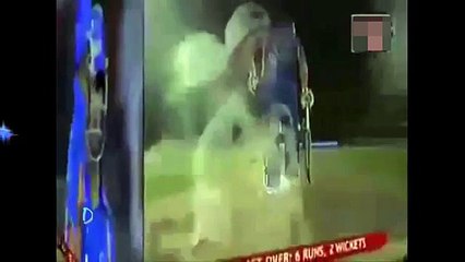 Afridi And Shane Warne Biggest Fight and Sledges T 20 History - Video Dailymotion