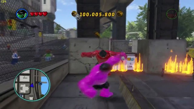 LEGO RED HULK vs LEGO PINK HULK - EPIC BATTLE (LEGO Marvel Super Heroes)