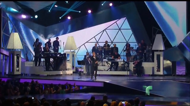 PREMIOS BILLBOARD 2013 VIVIR MI VIDA,PORQUE LES MIENTES MARC ANTHONY FEAT TITO EL BAMBINO