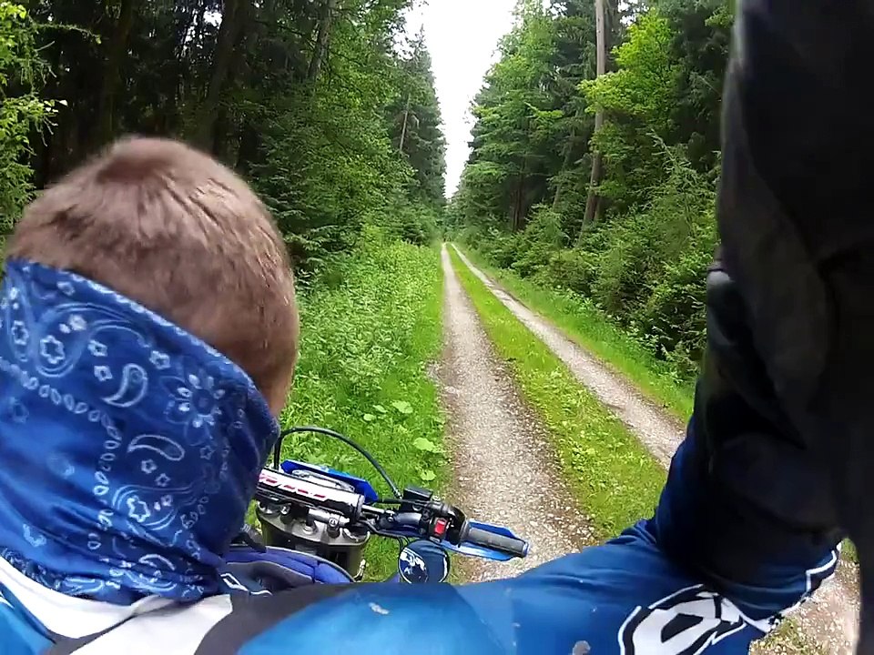 Yamaha WR250R GoPro HERO2 Backpack Mount Test and Crush