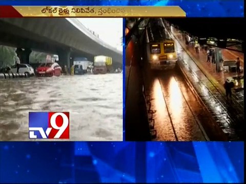Heavy rains disrupts dailylife in Mumbai