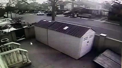 [事故]ランボルギーニ"アヴェンタドール"が真っ2つに！！！！