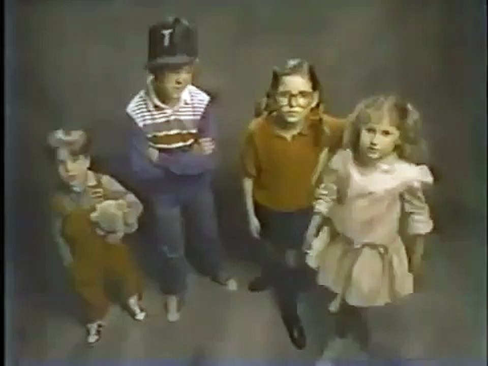 Chuck E. Cheese 1980s TV Commercial - You Can Act Like A Kid