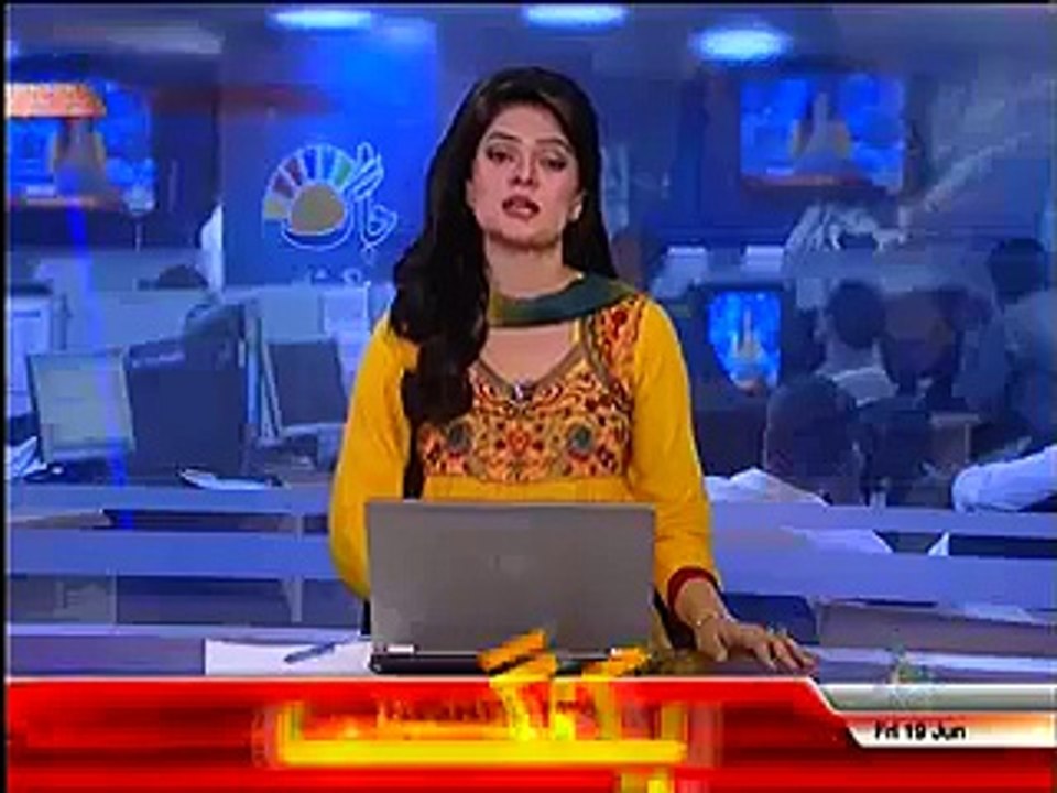 Multan protesters chant GO NAWAZ GO over load shedding in Ramazan