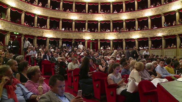 Des migrants racontent leur parcours au théâtre