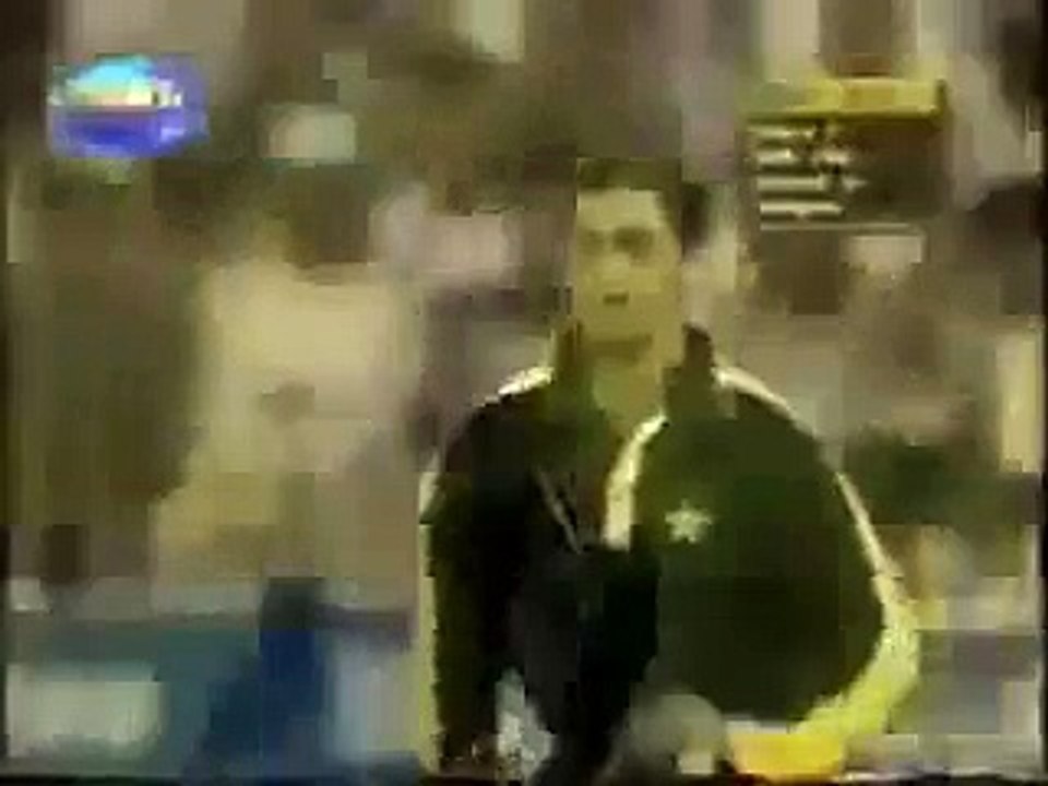 Shoaib Akhtar bowling