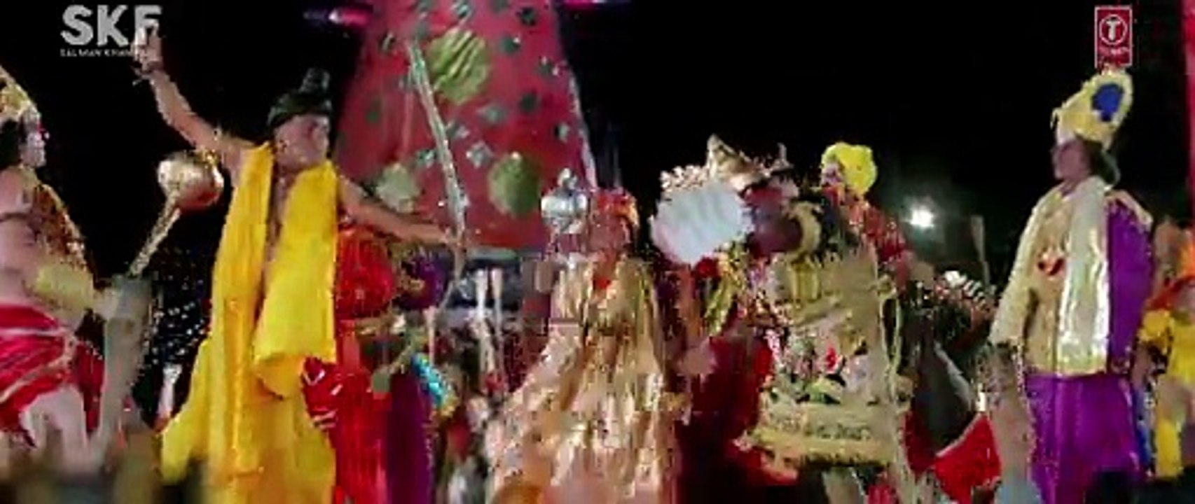 Atif Aslam - Tu Chahiye OST Bajrangi Bhaijaan (Salman Khan, Kareena Kapoor)