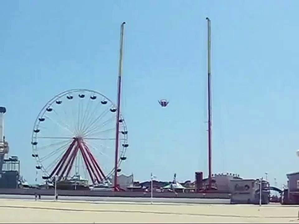 Slingshot ride on the boardwalk pier in Ocean City, MD. video Dailymotion