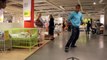 Rackartygarna - Besök på IKEA